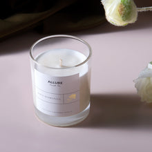 Load image into Gallery viewer, White Hydrangea Soy Candle