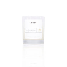 Load image into Gallery viewer, White Hydrangea Soy Candle